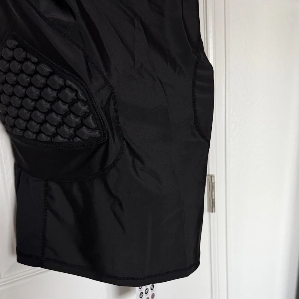 TUOYR Men’s Football Padded Shirt - Compression Adult Vest - Protective - Picture 5 of 16